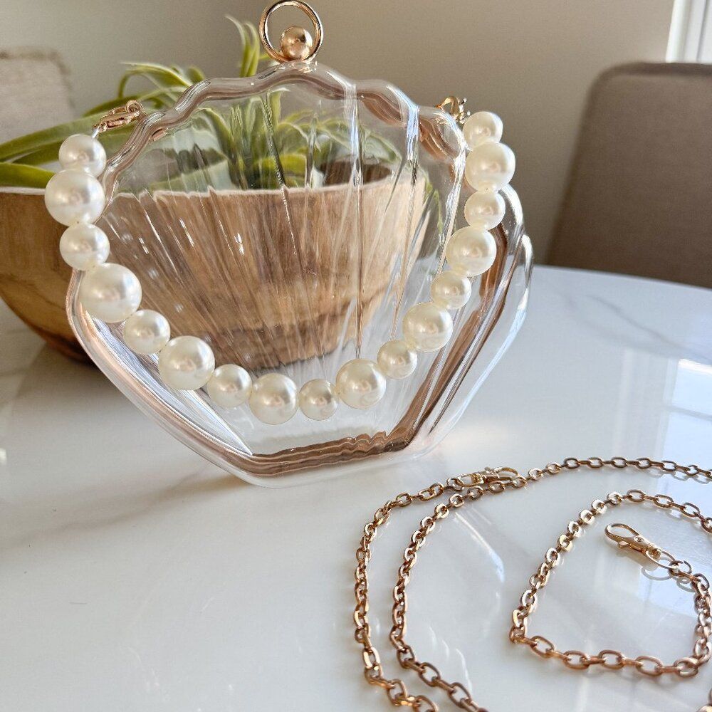 Transparent Shell Bag with Faux Pearl Handle & Gold Chain – Perfect Summer Bag